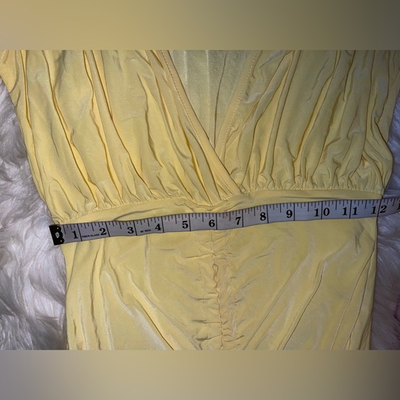 NWT💫 PLT Oriana lemon plunge rushed bodycon dress - Picture 9 of 16